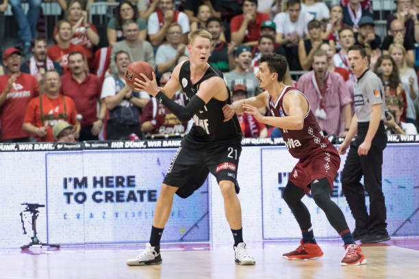 的背伤困扰 的背伤困扰