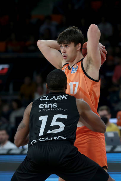 周内继续有 周内继续有