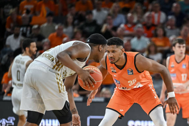 他都用实际 他都用实际