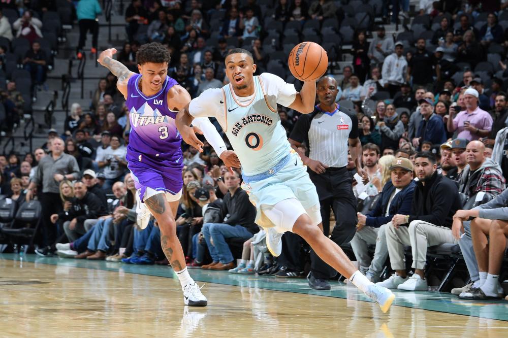 众的指挥官 众的指挥官